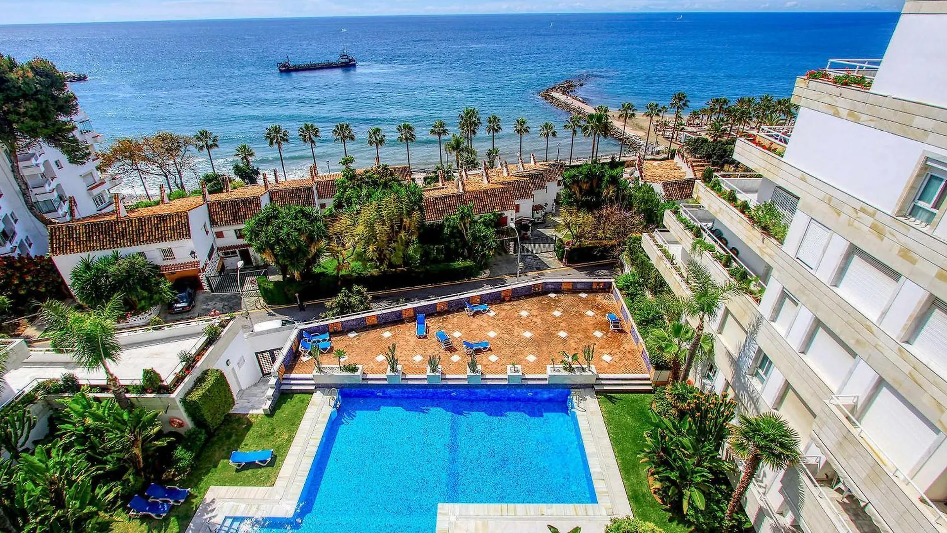 1149 Unique Beachfront Penthouse Marbella Center 400M2 0*,