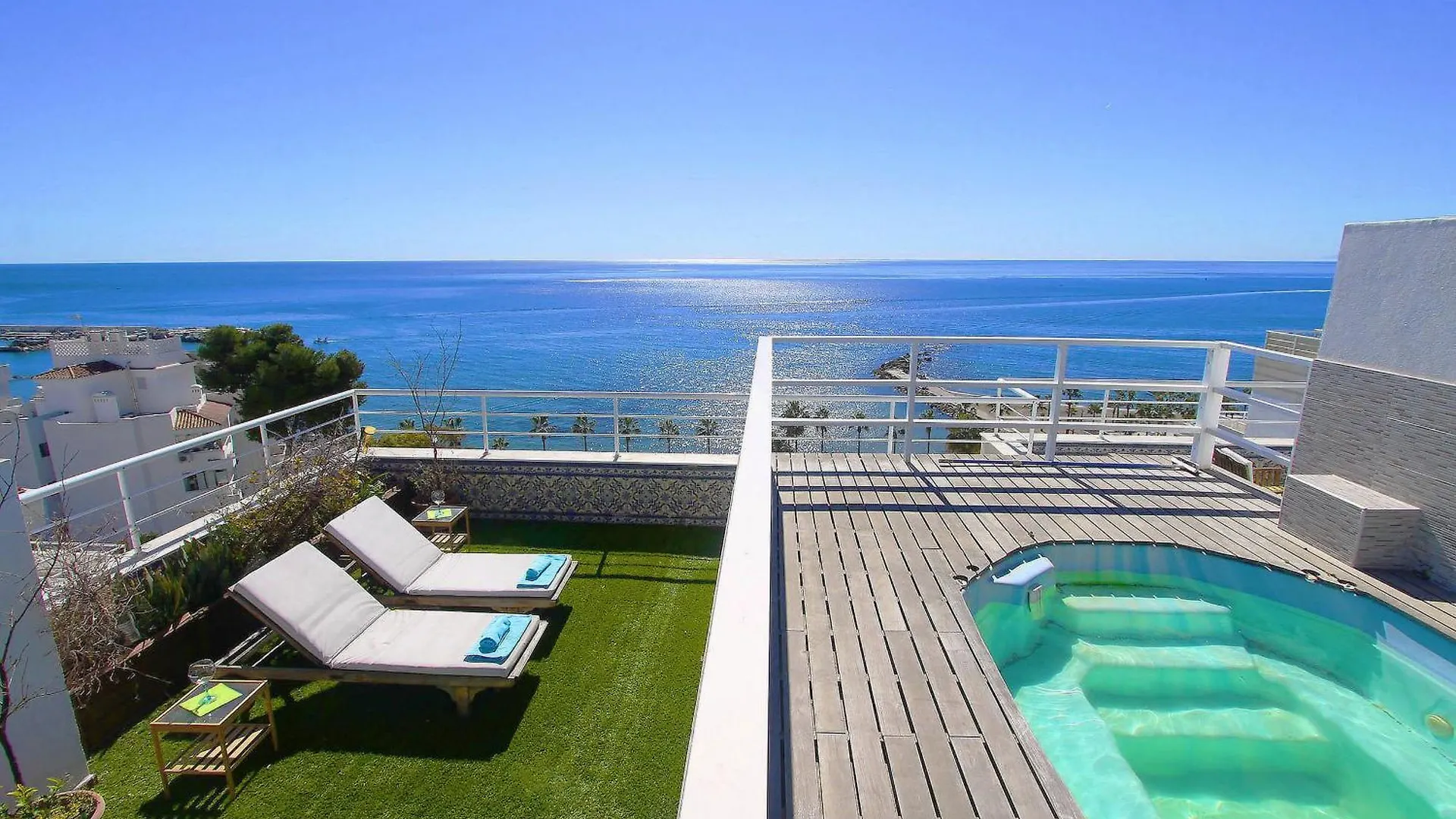 1149 Unique Beachfront Penthouse Marbella Center 400M2 contacts