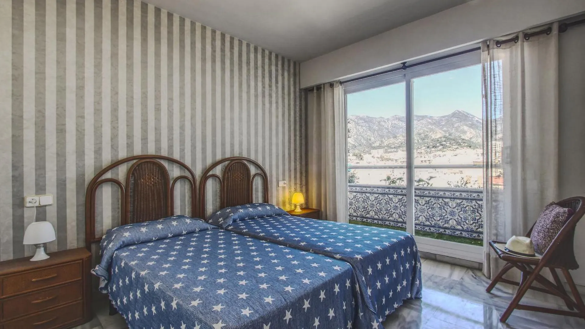 1149 Unique Beachfront Penthouse Marbella Center 400M2 Apartment