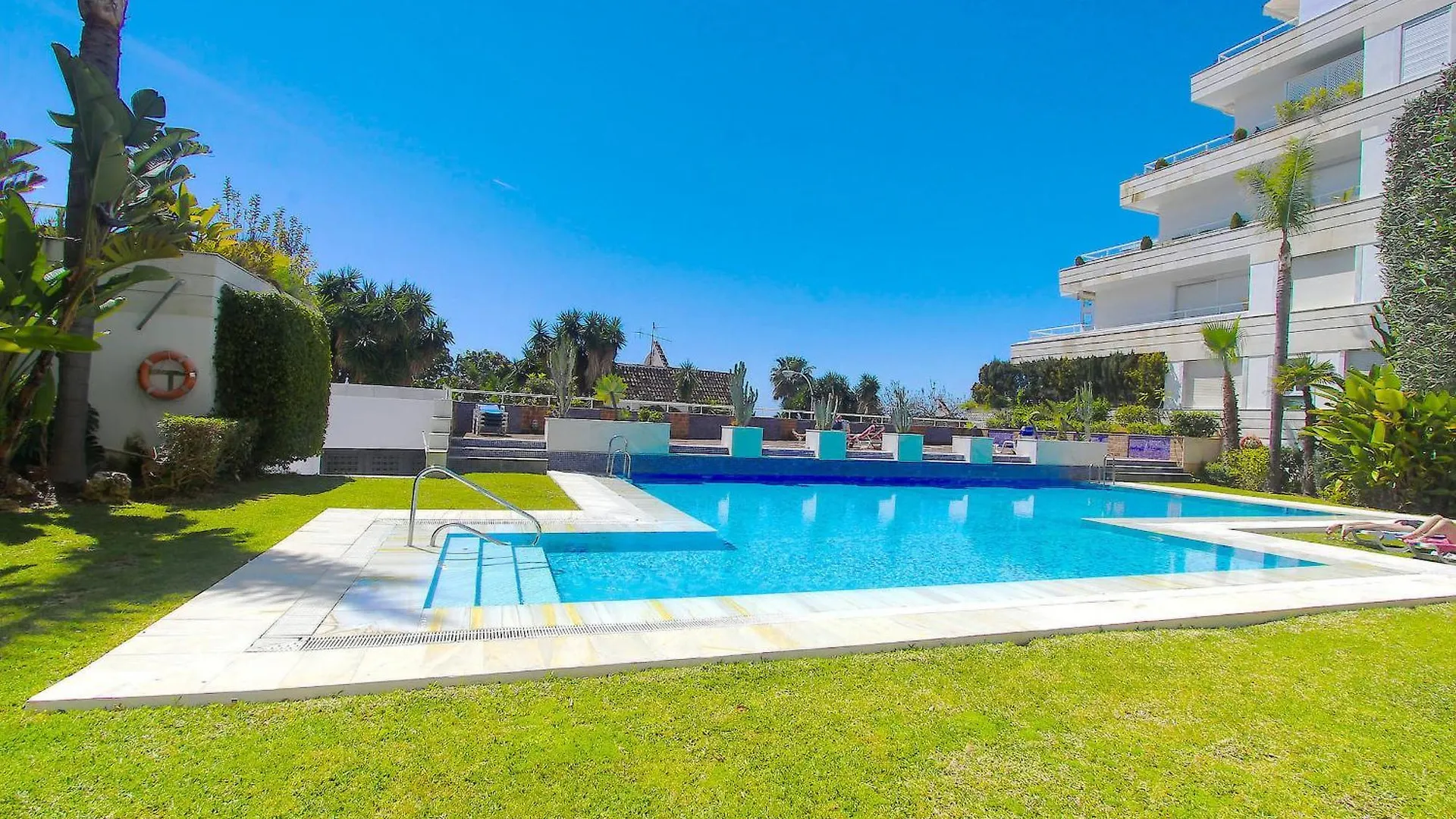 1149 Unique Beachfront Penthouse Marbella Center 400M2
