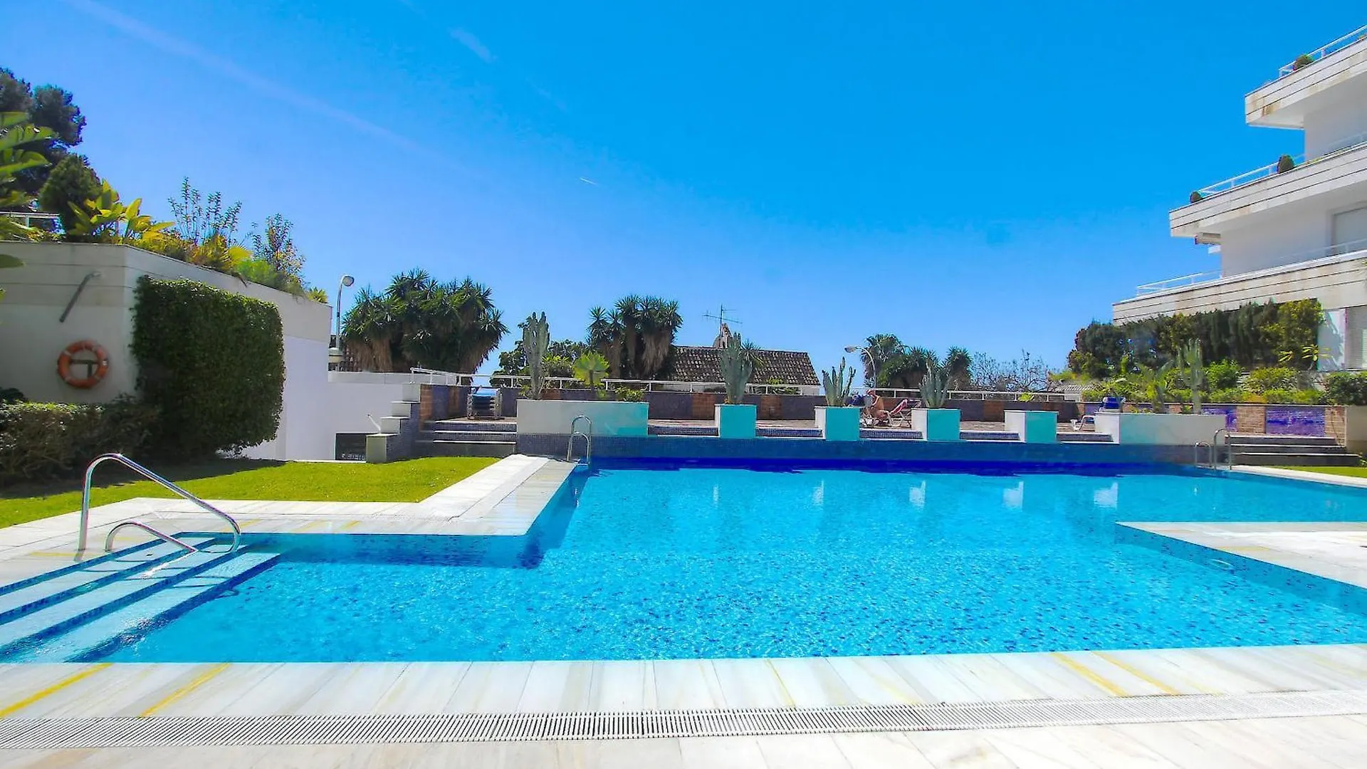1149 Unique Beachfront Penthouse Marbella Center 400M2 Apartment