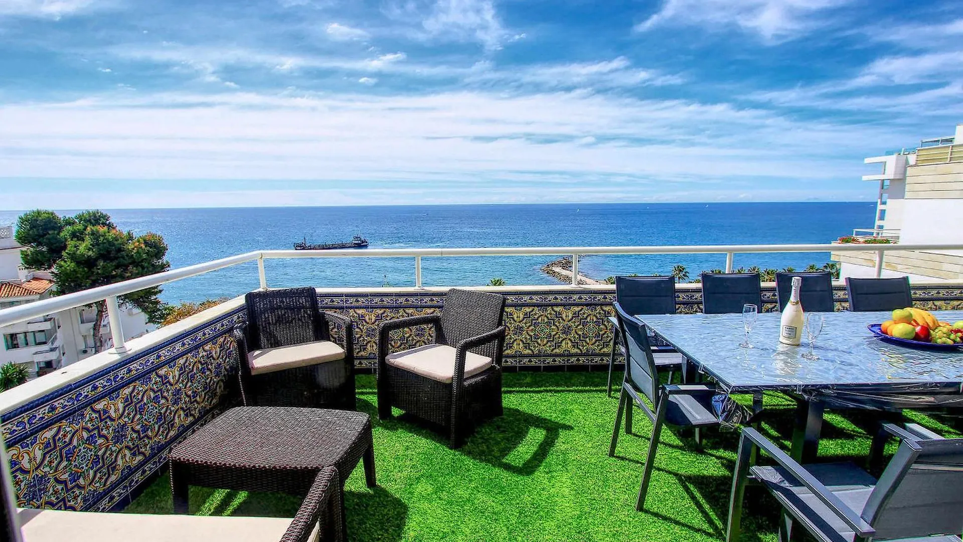1149 Unique Beachfront Penthouse Marbella Center 400M2 Spain